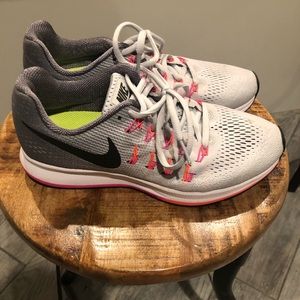 Nike free run sneakers